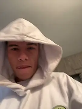 Logan smith1 online show from 02-15-25, 10:52