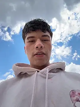 Logan smith1 online show from 10-14-25, 05:47