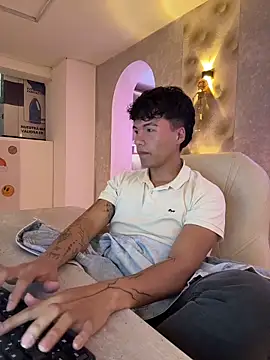 Logan smith1 online show from 10-24-25, 06:21