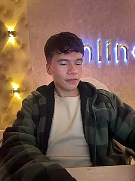 Logan smith1 online show from 02-03-26, 06:40