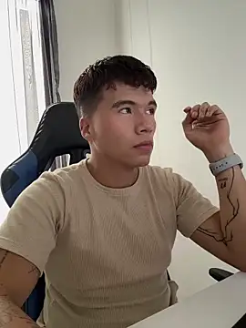 Logan smith1 online show from 02-28-26, 09:05