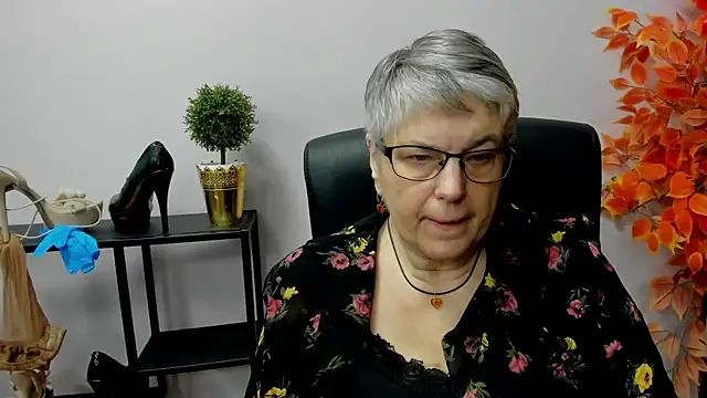 IrisDream online show from 12-30-24, 11:26