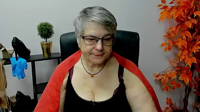 IrisDream online show from 02-05-25, 07:18