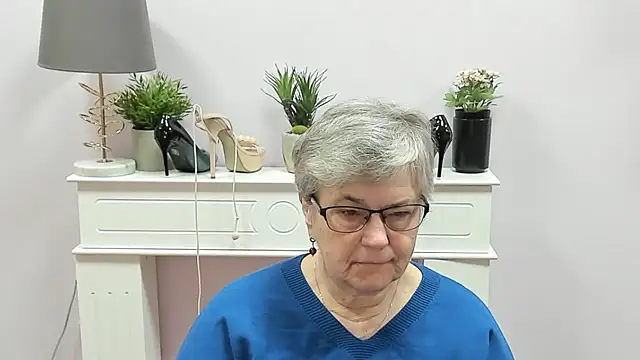 Snapshot of IrisDream chatting on 01-19-26, 07:01 IrisDream online show from 01-19-26, 07:01