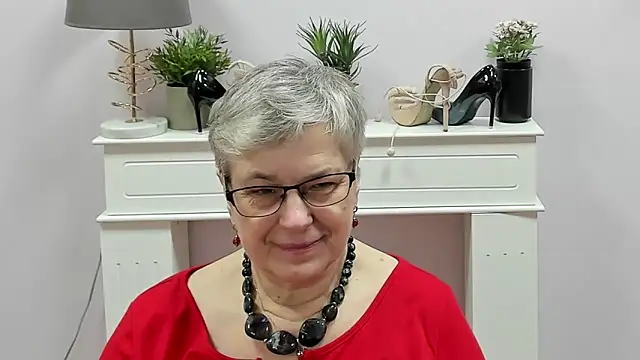 Snapshot of IrisDream chatting on 02-27-26, 06:57 IrisDream online show from 02-27-26, 06:57