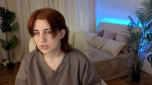 Snapshot of FoxyRayy chatting on 11-10-25, 10:36 FoxyRayy online show from 11-10-25, 10:36