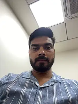 Snapshot of hotboysammy chatting on 12-24-24, 01:06 hotboysammy online show from 12-24-24, 01:06