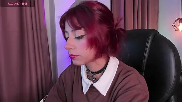 Snapshot of cloe__palmer chatting on 03-13-25, 11:51 cloe palmer online show from 03-13-25, 11:51