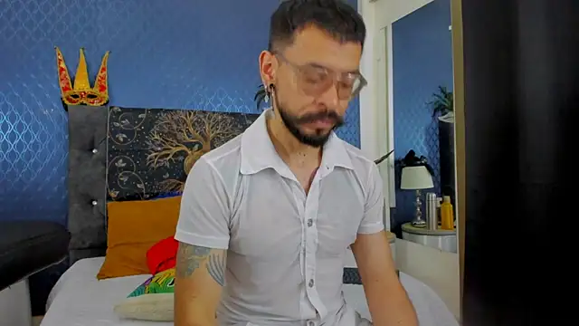 Snapshot of leondevereda chatting on 02-03-25, 07:31 leondevereda online show from 02-03-25, 07:31