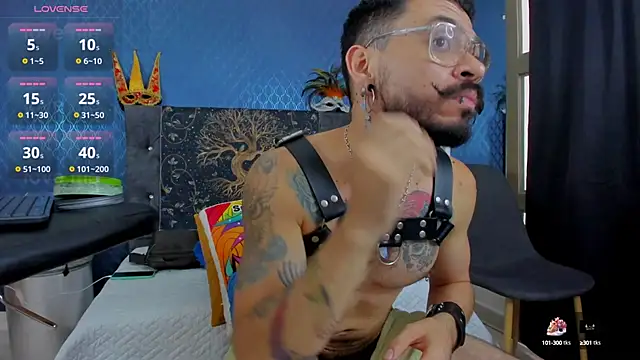 Snapshot of leondevereda chatting on 02-04-25, 06:27 leondevereda online show from 02-04-25, 06:27
