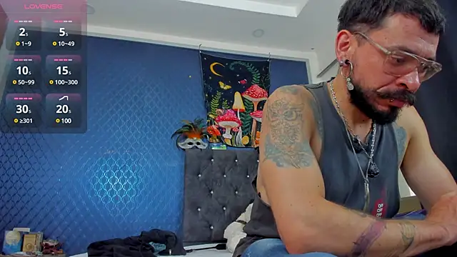 Snapshot of leondevereda chatting on 03-22-25, 08:26 leondevereda online show from 03-22-25, 08:26