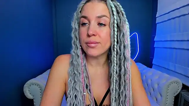 rock n roxy online show from 12-17-25, 01:22