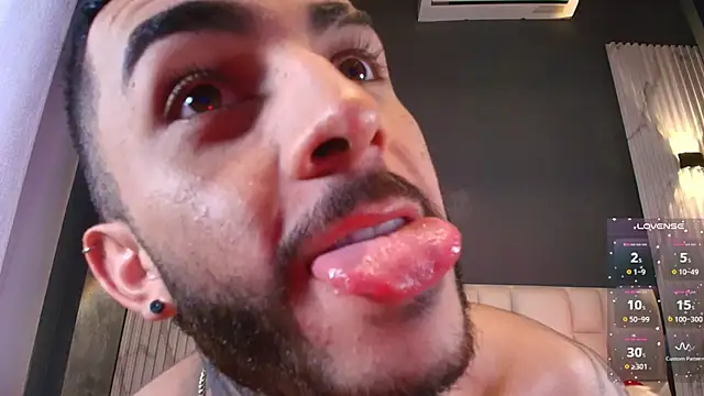 Marcelo ruiz  online show from 12-04-25, 05:43