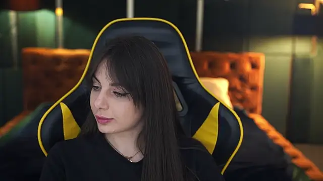 Snapshot of Alisa054 chatting on 01-09-25, 09:47 Alisa054 online show from 01-09-25, 09:47