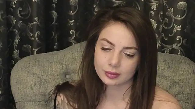 Snapshot of Alisa054 chatting on 11-11-25, 02:33 Alisa054 online show from 11-11-25, 02:33