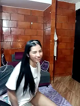 Snapshot of Raven__purple chatting on 01-29-25, 01:16 Raven  purple online show from 01-29-25, 01:16