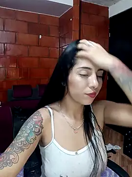 Snapshot of Raven__purple chatting on 01-29-25, 04:26 Raven  purple online show from 01-29-25, 04:26