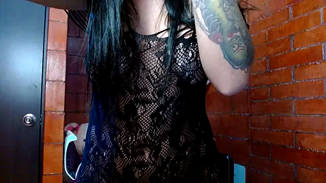 Snapshot of Raven__purple chatting on 03-20-25, 04:51 Raven  purple online show from 03-20-25, 04:51