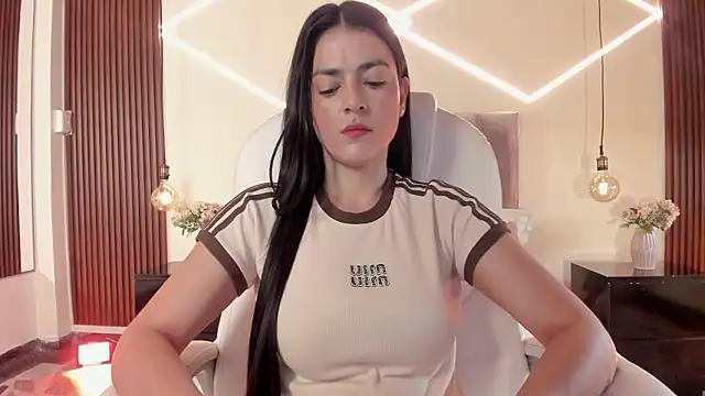 BellaClaiir online show from 01-15-26, 02:54