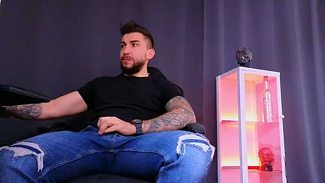 MightyAaron66 online show from 03-08-25, 07:27