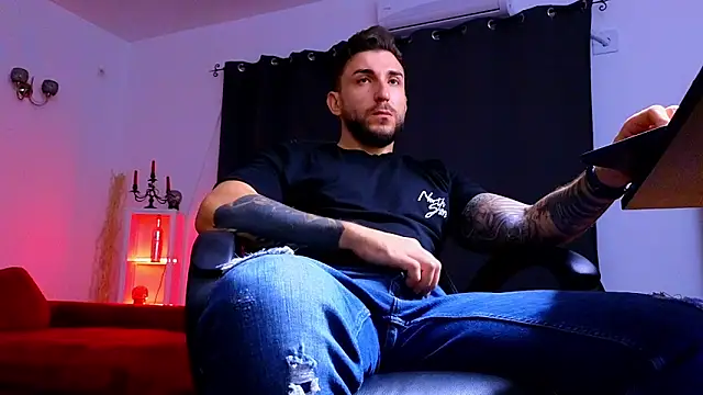 MightyAaron66 online show from 09-10-25, 03:50