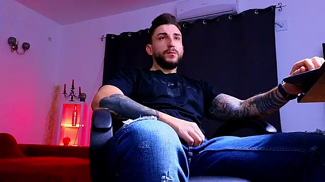 MightyAaron66 online show from 09-26-25, 04:27