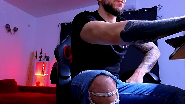 MightyAaron66 online show from 02-10-26, 05:28