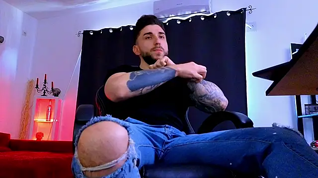 MightyAaron66 online show from 04-20-26, 07:44