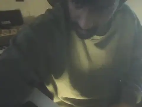 Snapshot of dominanthubby chatting on 12-04-24, 04:16 dominanthubby online show from 12-04-24, 04:16