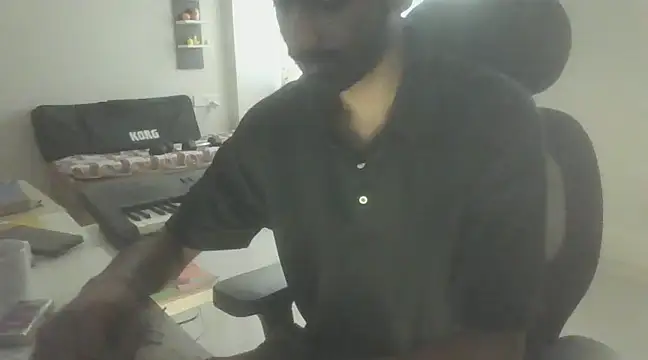 Snapshot of dominanthubby chatting on 12-06-24, 05:31 dominanthubby online show from 12-06-24, 05:31