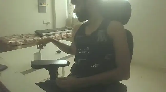 Snapshot of dominanthubby chatting on 12-17-24, 10:34 dominanthubby online show from 12-17-24, 10:34