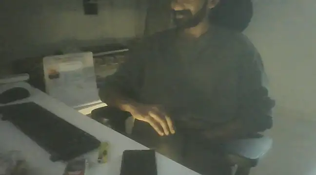 Snapshot of dominanthubby chatting on 12-21-24, 10:40 dominanthubby online show from 12-21-24, 10:40