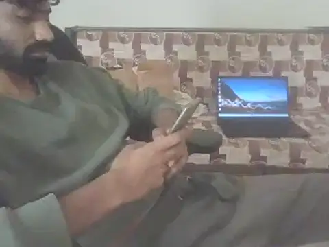 Snapshot of dominanthubby chatting on 01-17-25, 09:39 dominanthubby online show from 01-17-25, 09:39