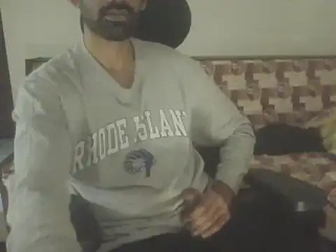 Snapshot of dominanthubby chatting on 02-21-25, 03:56 dominanthubby online show from 02-21-25, 03:56