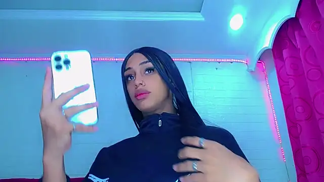 NahomiCamper online show from 03-19-26, 07:40