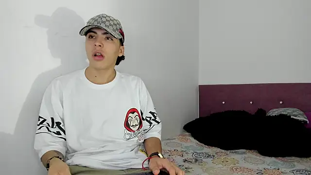 HeellBoy  online show from 12-18-25, 09:37