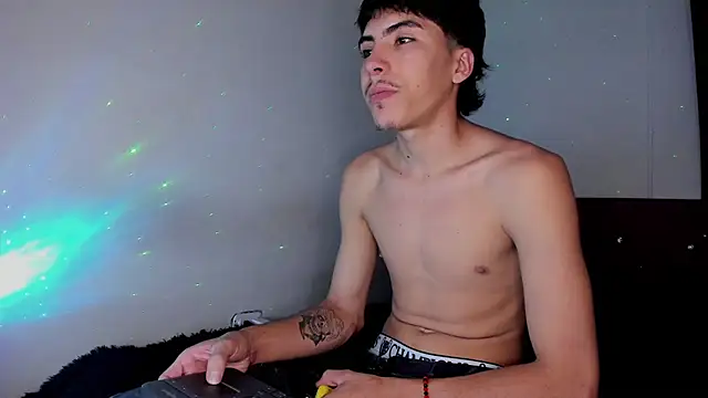 HeellBoy  online show from 07-29-26, 06:39