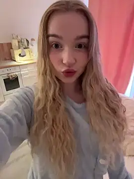 Baby Tiny online show from 05-07-26, 11:48