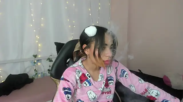 Abigail Wilson  online show from 02-05-25, 11:50