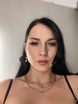 Snapshot of Roxana-Sexy chatting on 01-17-25, 06:36 Roxana-Sexy online show from 01-17-25, 06:36