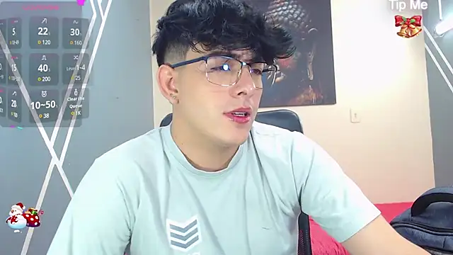 Snapshot of nolan_twink1 chatting on 12-26-24, 06:01 nolan twink1 online show from 12-26-24, 06:01