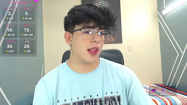 Snapshot of nolan_twink1 chatting on 01-10-25, 05:34 nolan twink1 online show from 01-10-25, 05:34