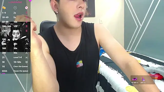 Snapshot of nolan_twink1 chatting on 01-16-25, 05:23 nolan twink1 online show from 01-16-25, 05:23