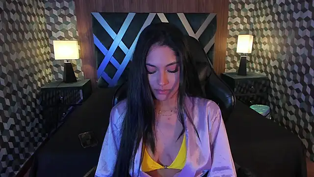 Mia Elowen online show from 02-22-25, 02:17