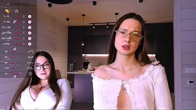 dorafisher01 online show from 11-16-25, 02:11