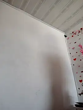 Snapshot of LaurenWelly_ chatting on 02-15-25, 08:33 LaurenWelly online show from 02-15-25, 08:33