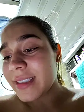 Snapshot of LaurenWelly_ chatting on 02-20-25, 11:43 LaurenWelly online show from 02-20-25, 11:43