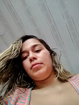 Snapshot of LaurenWelly_ chatting on 02-22-25, 08:42 LaurenWelly online show from 02-22-25, 08:42