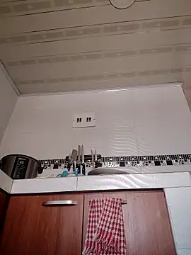 Snapshot of LaurenWelly_ chatting on 09-08-25, 03:11 LaurenWelly online show from 09-08-25, 03:11