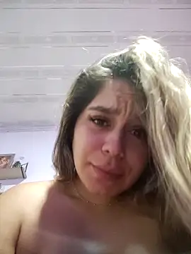 Snapshot of LaurenWelly_ chatting on 09-22-25, 10:39 LaurenWelly online show from 09-22-25, 10:39